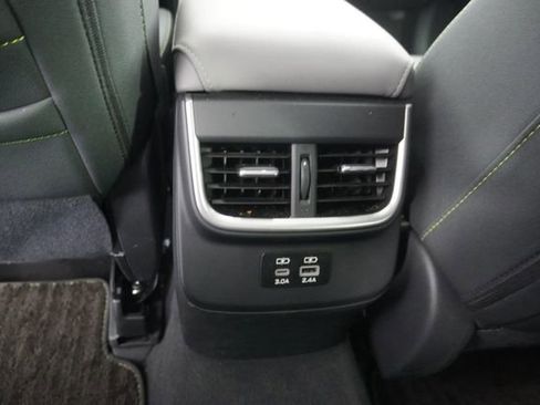 Certified 2025 Subaru Outback Onyx Edition AWD/4WD image 33