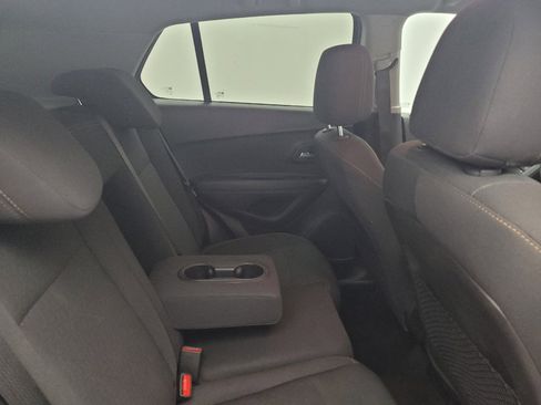 Used 2020 Chevrolet Trax LS w/ Tint and Cruise Package FWD image 19