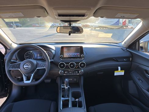 New 2025 Nissan Sentra SV image 27