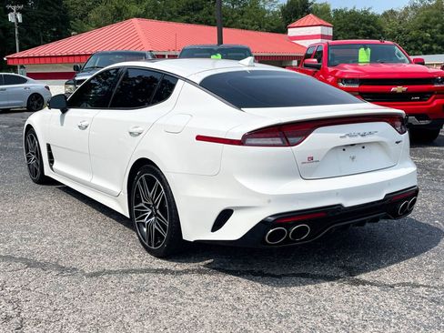 Used 2022 Kia Stinger GT2 RWD image 5