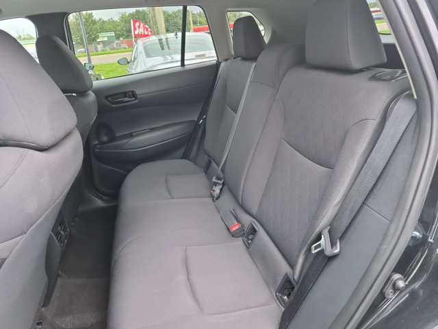 Used 2025 Toyota Corolla Cross LE FWD image 27