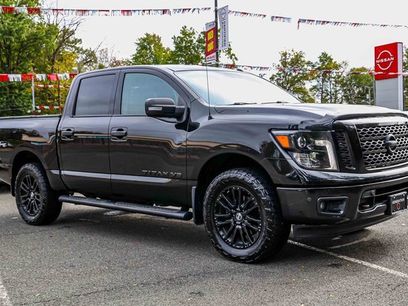 Used 2018 Nissan Titan SL w/ Midnight Edition