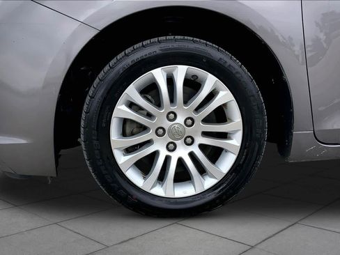 Used 2017 Toyota Sienna XLE FWD image 11