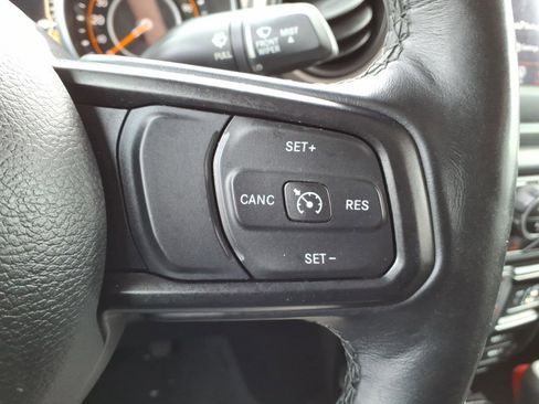 Certified 2020 Jeep Gladiator Sport w/ Quick Order Package 24S image 21