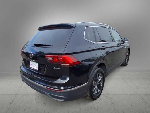 Used 2024 Volkswagen Tiguan SE image 8