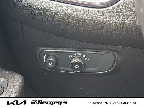 Used 2022 Chevrolet Equinox RS AWD/4WD image 23