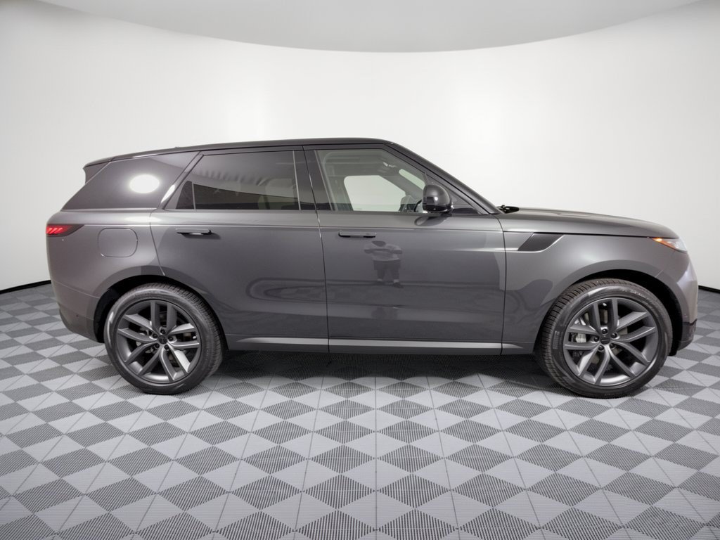 New 2027 Land Rover Range Rover Sport SE AWD/4WD image 8