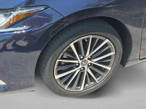 Used 2025 Lexus ES 350 w/ Premium Package FWD image 22