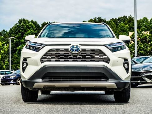 Used 2022 Toyota RAV4 Limited AWD/4WD image 7