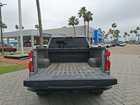 Used 2023 Chevrolet Silverado 1500 ZR2 w/ Technology Package AWD/4WD image 6