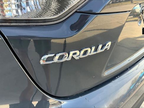 Used 2023 Toyota Corolla LE image 30