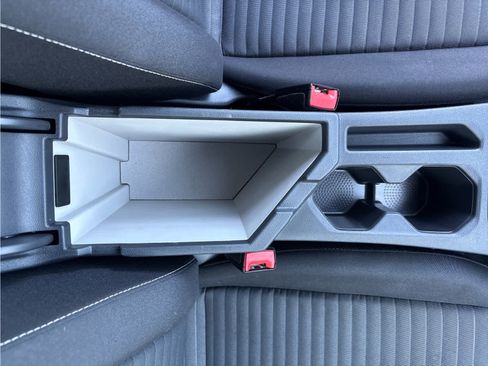 Used 2025 Volkswagen Jetta S image 30