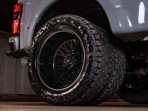 Used 2025 Ford F450 Lariat w/ Lariat Ultimate Package image 16