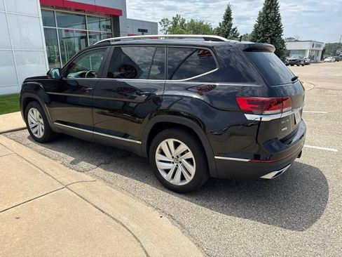 Used 2021 Volkswagen Atlas SEL AWD/4WD image 4