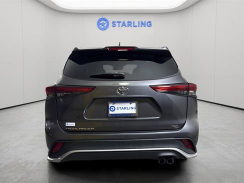 Used 2023 Toyota Highlander XSE image 7