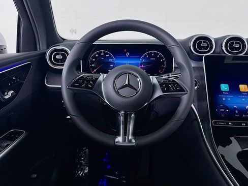 New 2026 Mercedes-Benz GLC 300 image 4