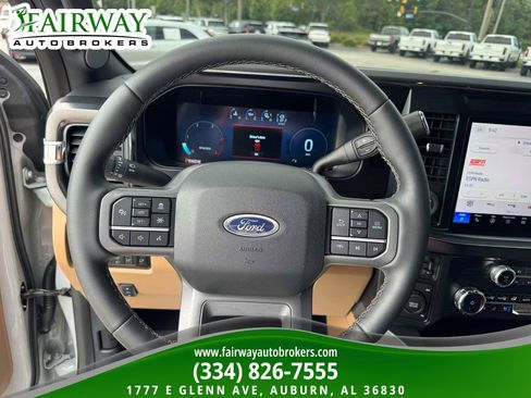 Used 2026 Ford F450 Lariat w/ Lariat Ultimate Package AWD/4WD image 18