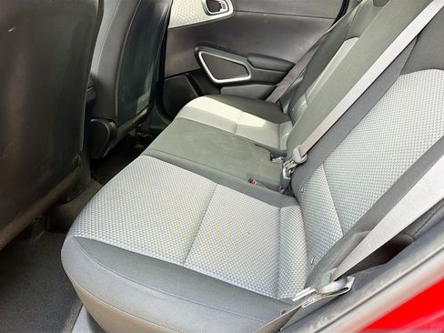 Used 2022 Kia Soul LX w/ Technology Package FWD image 24