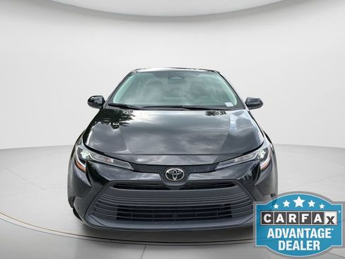 Used 2024 Toyota Corolla LE FWD image 2