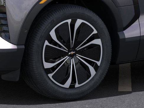 New 2025 Chevrolet Blazer EV LT image 9