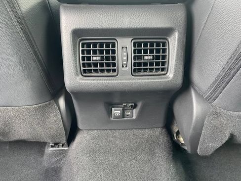 Used 2025 Toyota Camry SE w/ Convenience Package AWD/4WD image 15