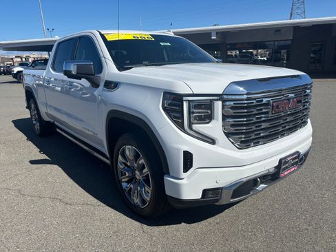 Used 2024 GMC Sierra 1500 Denali w/ Denali Reserve Package image 3