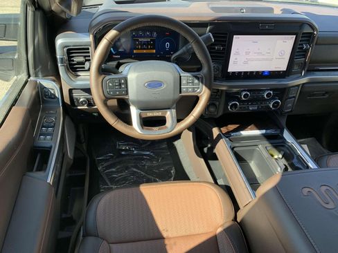 New 2025 Ford F250 King Ranch w/ Chrome Package image 9