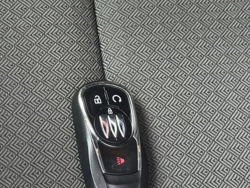 Used 2025 Buick Encore GX Preferred AWD/4WD image 24