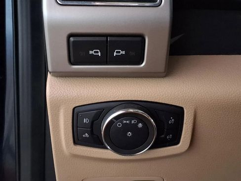 Used 2019 Ford F350 Lariat w/ Lariat Ultimate Package AWD/4WD image 19