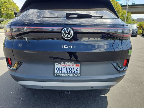 Used 2023 Volkswagen ID.4 Pro S Plus AWD/4WD image 11