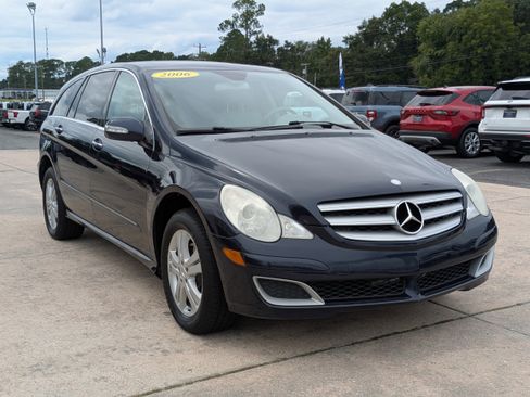Used 2006 Mercedes-Benz R 500 4MATIC image 4