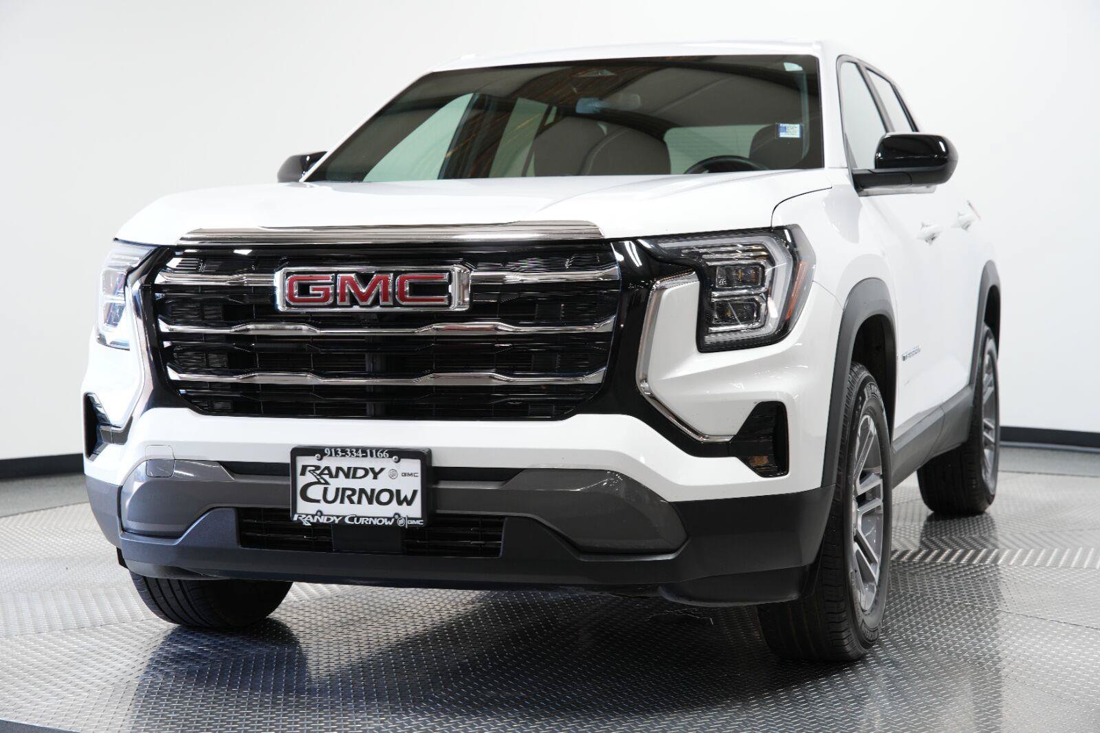 Used 2026 GMC Terrain Elevation FWD image 3
