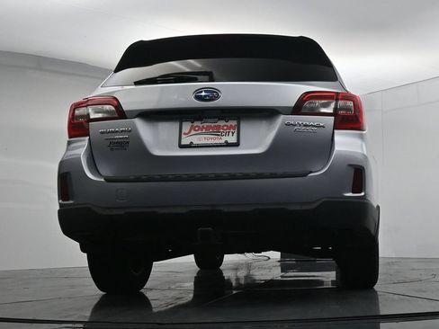 Used 2017 Subaru Outback 2.5i Premium AWD/4WD image 35