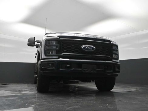 Used 2024 Ford F250 XL w/ STX Appearance Package AWD/4WD image 18