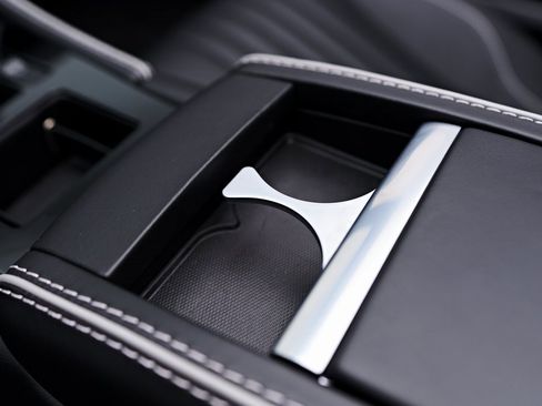 Used 2016 Aston Martin DB9 GT image 80