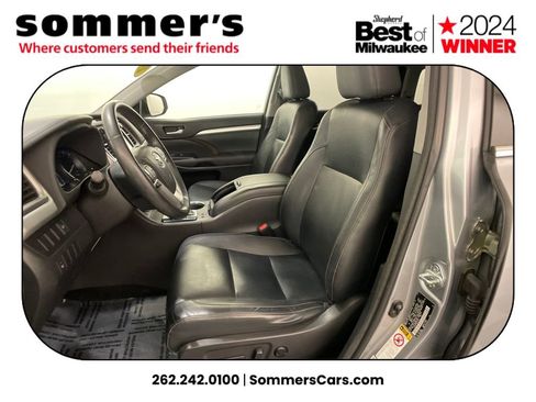 Used 2014 Toyota Highlander XLE image 9
