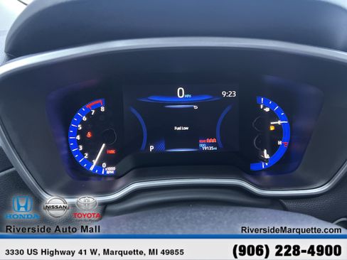 Used 2022 Toyota Corolla Cross XLE image 16