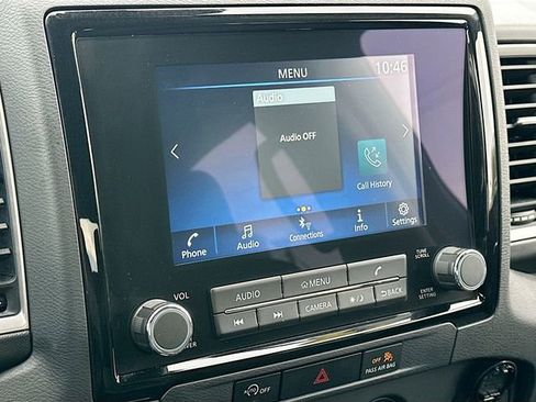 Used 2024 Nissan Frontier SV image 14