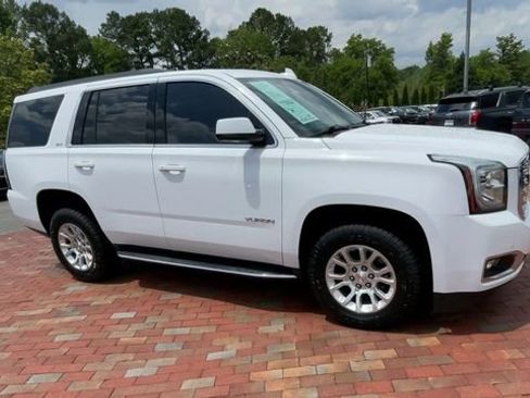 Used 2020 GMC Yukon SLT w/ Open Road Package RWD image 3
