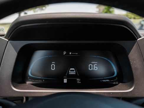 New 2026 Hyundai Elantra Sport FWD image 20