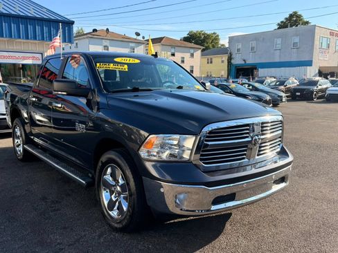 Used 2018 RAM 1500 Big Horn AWD/4WD image 2