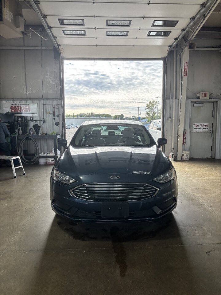 Used 2018 Ford Fusion S FWD image 3