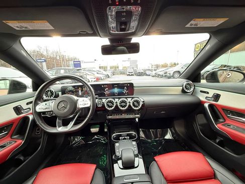 Used 2023 Mercedes-Benz CLA 250 image 24