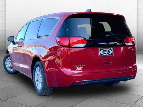 New 2026 Chrysler Voyager LX image 3