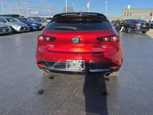 Certified 2025 MAZDA MAZDA3 Hatchback w/Premium Plus Pkg image 10