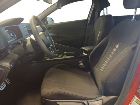 New 2026 Hyundai Elantra Sport image 9