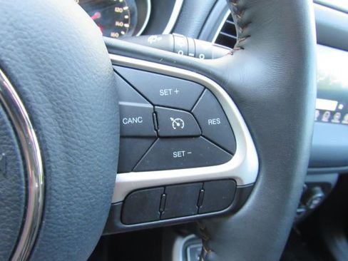 Used 2018 Jeep Compass Latitude w/ Popular Equipment Group image 36