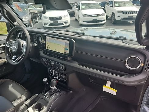 New 2026 Jeep Wrangler Unlimited Sahara AWD/4WD image 36