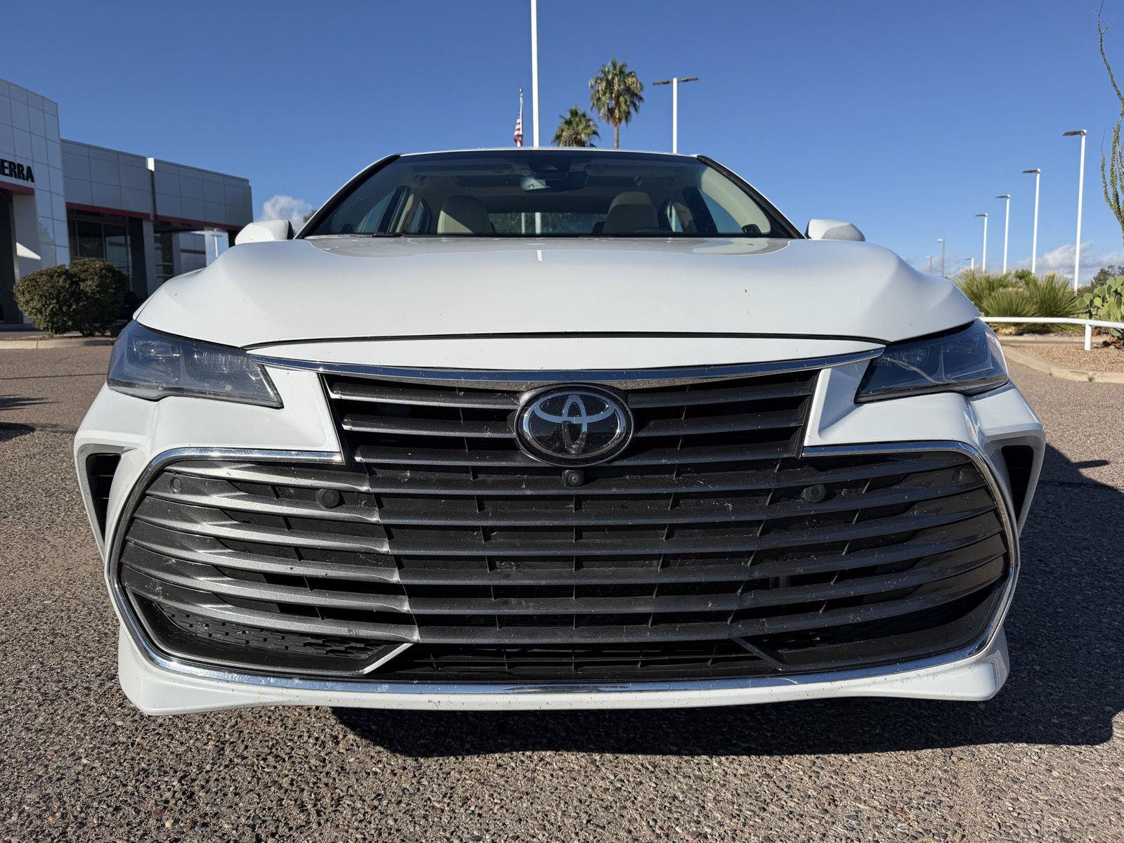 Used 2020 Toyota Avalon Limited w/ Advanced Safety Package FWD image 9