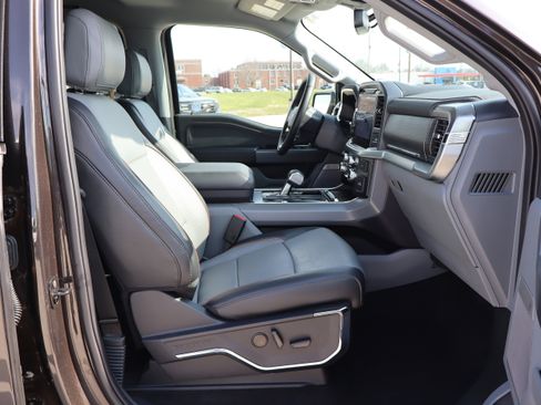 Used 2024 Ford F150 Lariat w/ Tow/Haul Package image 13